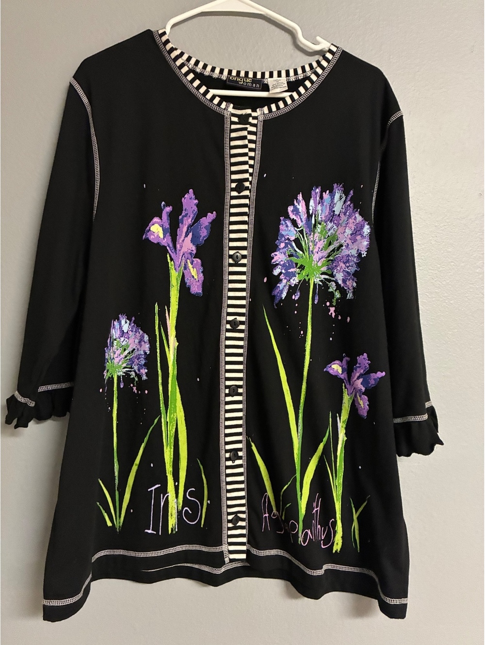 Onque Woman Black Purple Floral Painted Knit Cardigan Top Size 2X iris